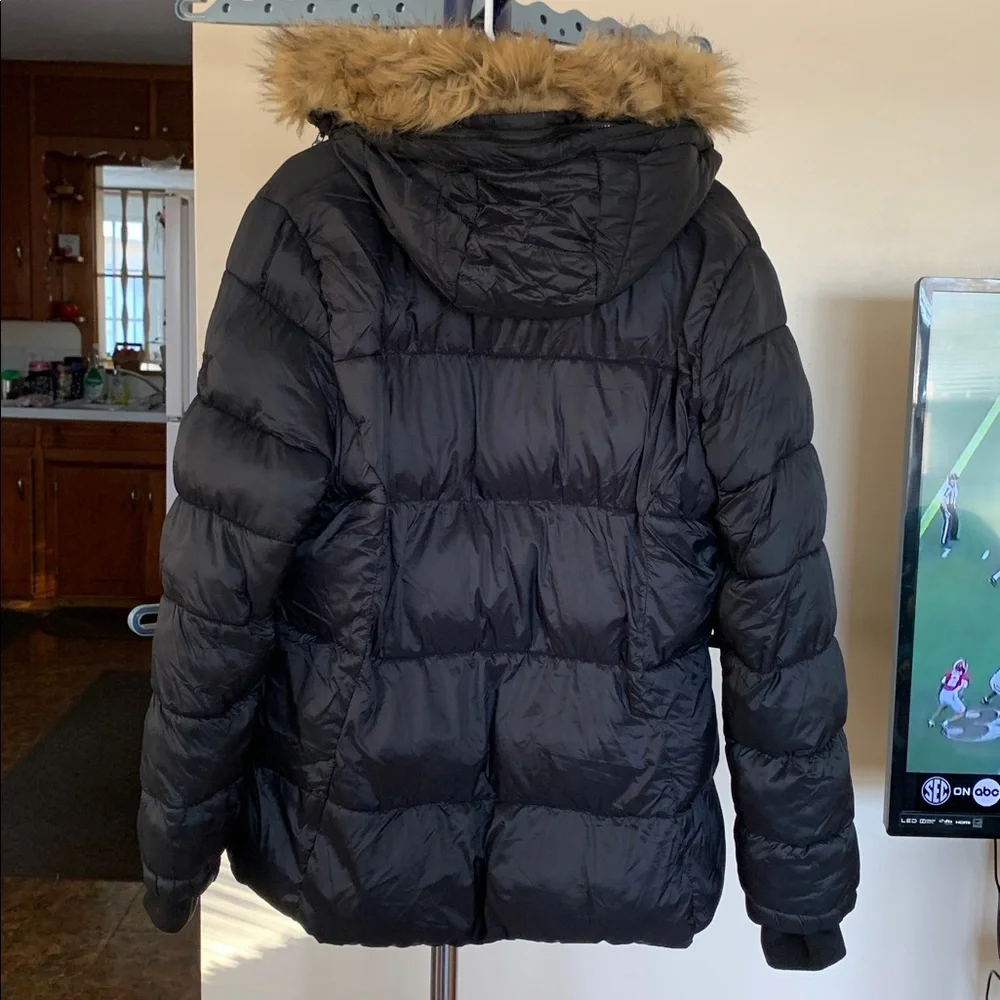 ZeroXposur Black Puffer Jacket with Tan Faux Fur Hood - Picture 5 of 12